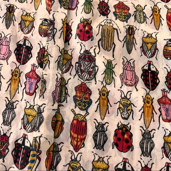 Zara Trafaluc size M Bugs blouse - Picture 6 of 9